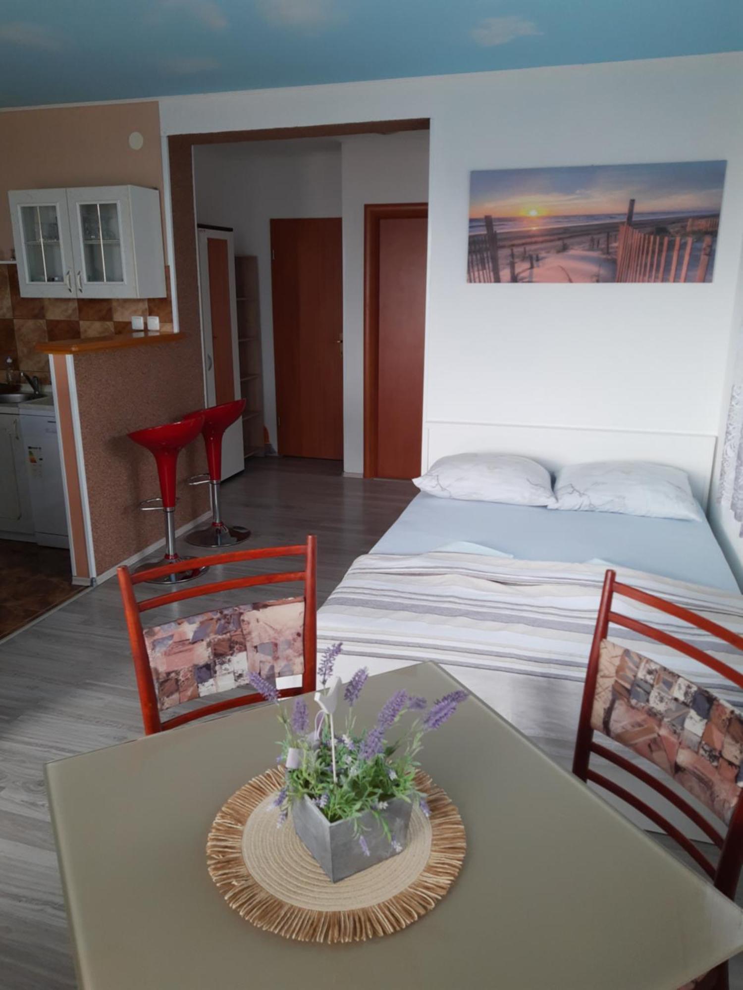 Apartmani Kalajevo Цриквеница Экстерьер фото